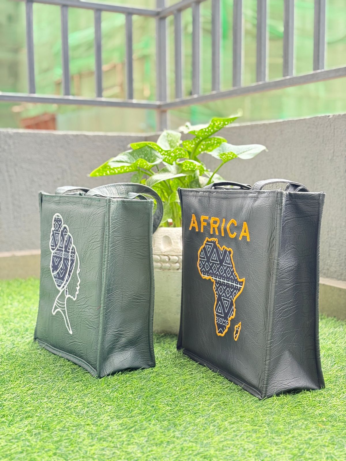 STY 4pcs Ladies Handbags - Image 2